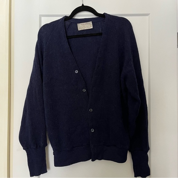 Lovely Vintage Pure New Wool V Neck Cardigan - Picture 1 of 7